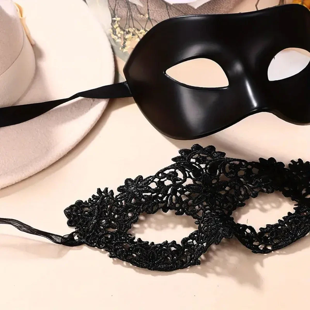 طقم قناع تنكر من الدانتيل الأس - مراجعة Black Face Mask Pack وسعره
